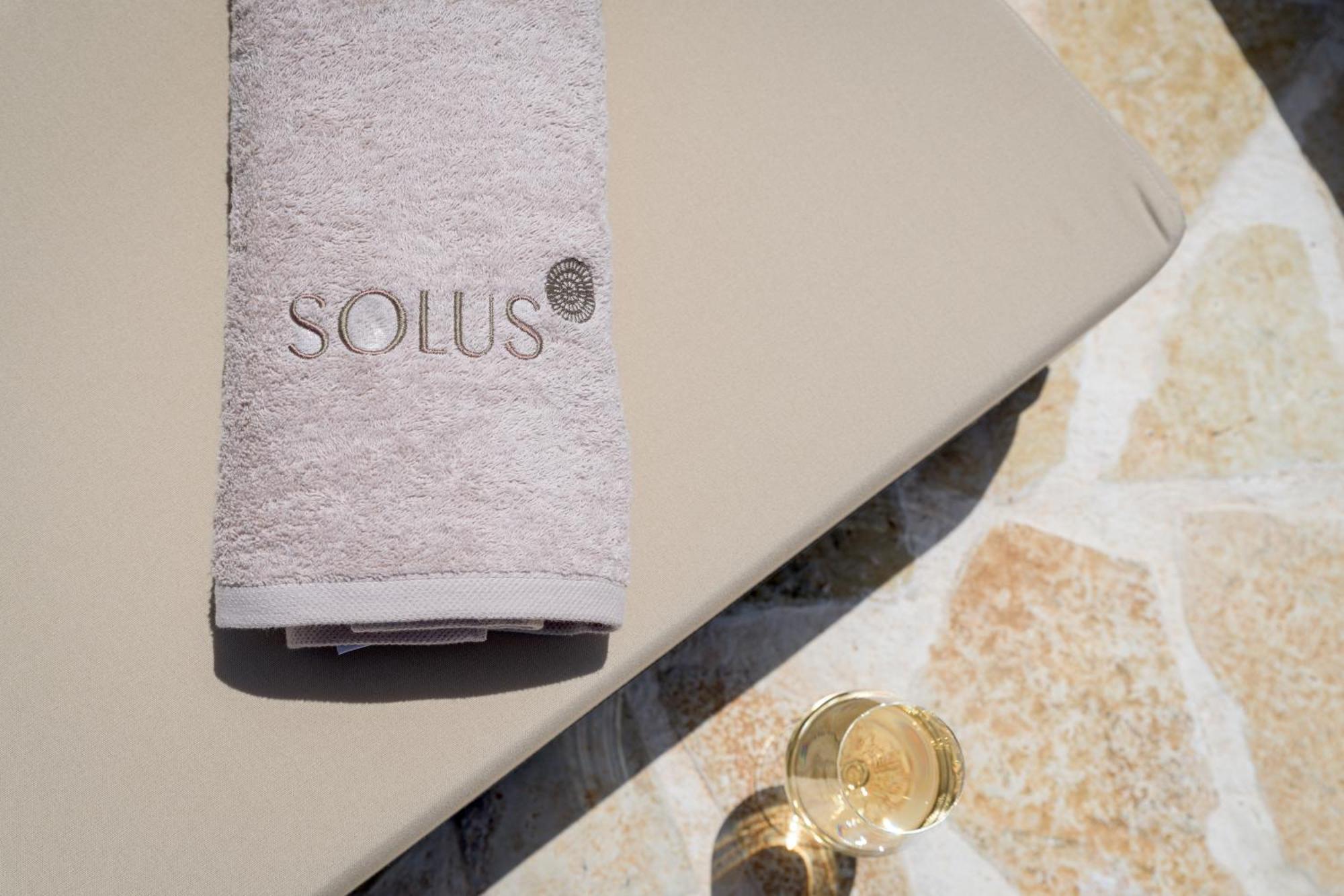 Solus Suites Milos Adamantas Exterior photo